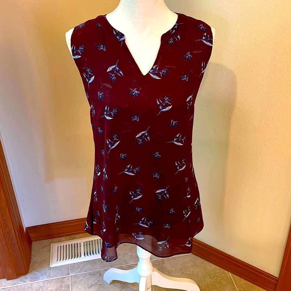 EUC cabi sleeveless blouse